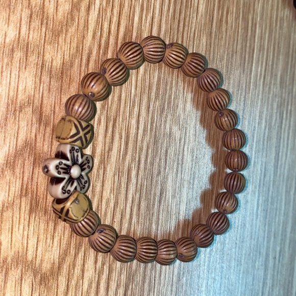 3 hand beaded bracelets. Made by me. - Picture 2 of 5